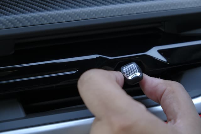 Door Controls Image - 8174