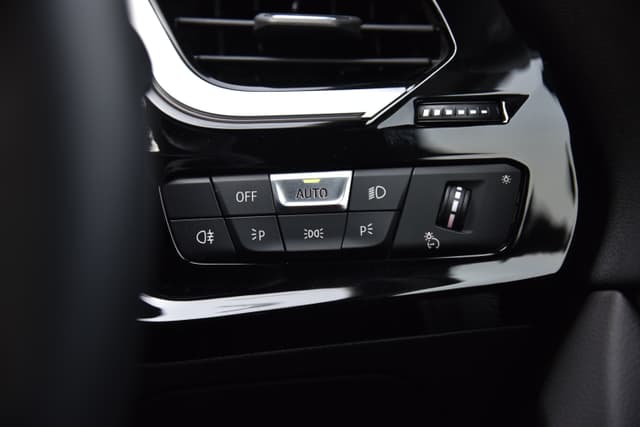 Ac Vents Front Image - 7564