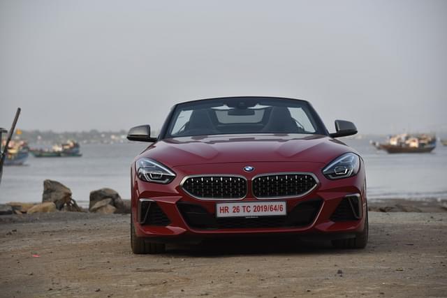 Front View Image - 7976