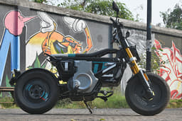 Bmw Bikes Ce 02 Front Right Three Quarter