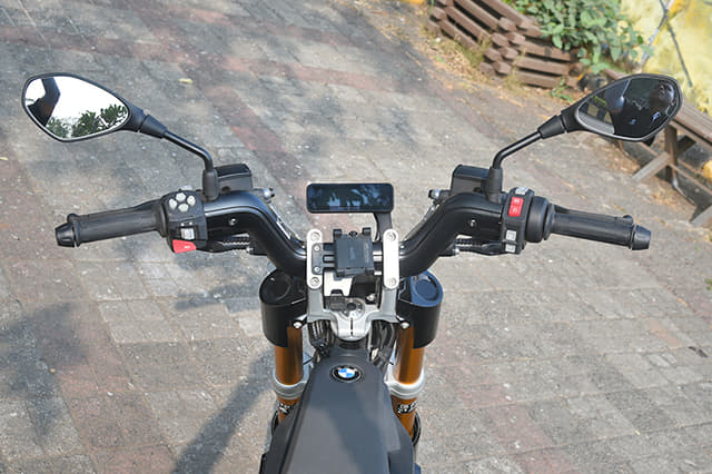 Color Black, Silver, Gold