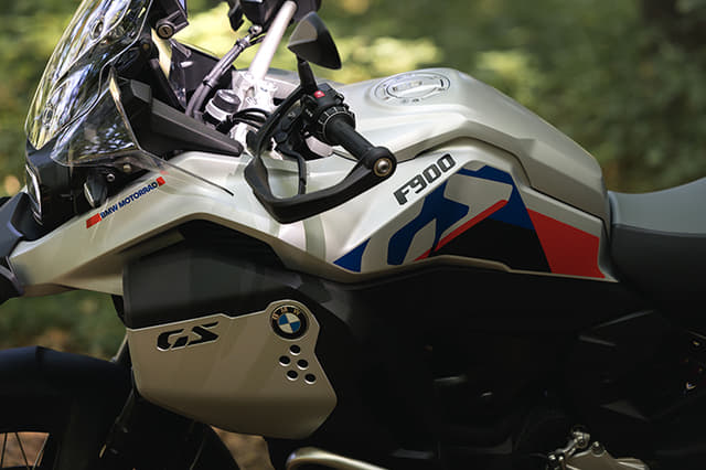 Closed Fuel Lid Image - 32439