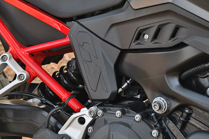 Bmw Bikes F 900 Gs Color Black, Red