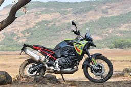 Bmw Bikes F 900 Gs Front Right Three Quarter