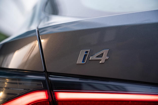 Rear View Image - 6992