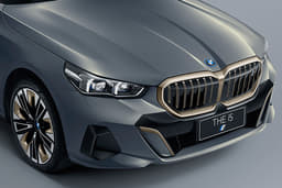 BMW i5 LWB Front View BMW i5 LWB Front View