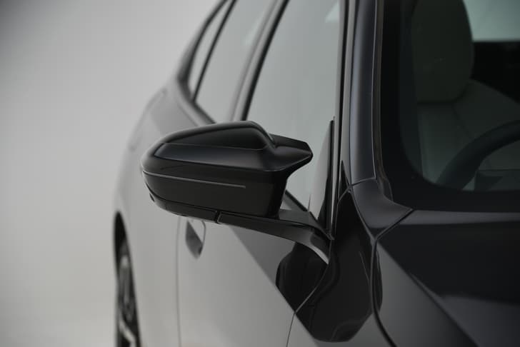 Bmw I5 Color Black