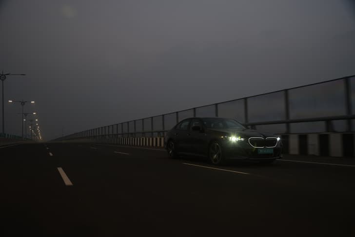 Bmw I5 Front Left Three Quarter