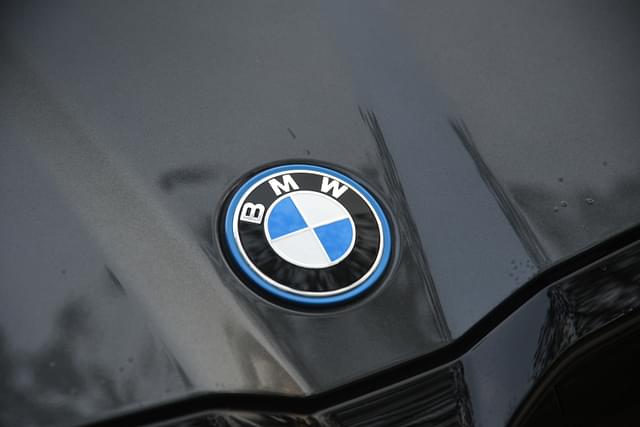 Front Logo Image - 8095