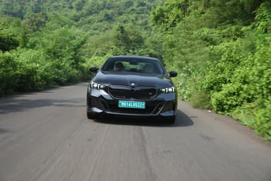 BMW i5