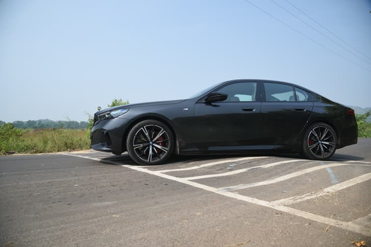 Bmw I5 Front Right Three Quarter