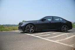 Bmw I5 Front Right Three Quarter