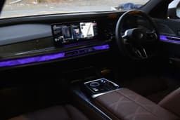 Bmw I7 Dashboard