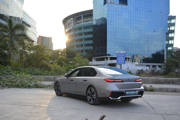 Bmw I7 Rear View