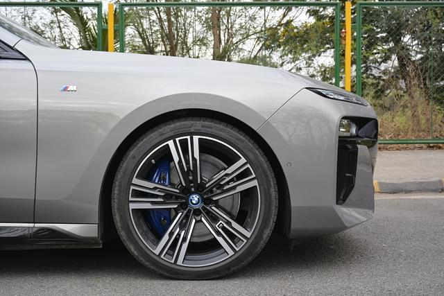 Alloy Wheels Image - 7542