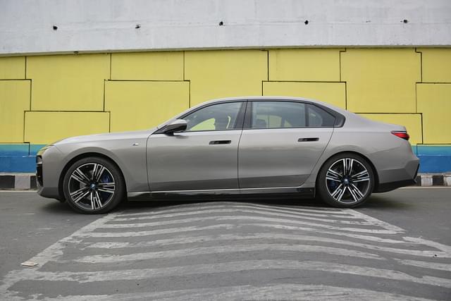 Alloy Wheels Image - 7567