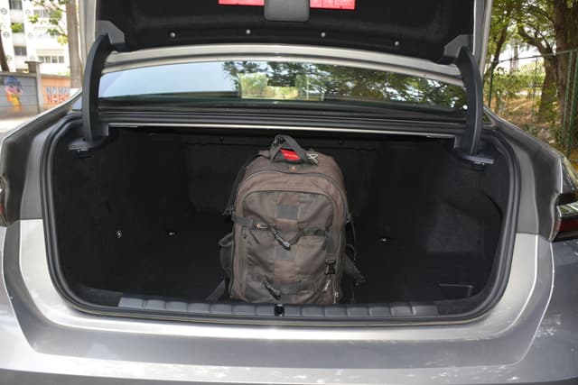 Rear View Image - 7674