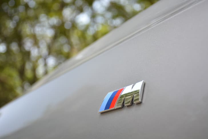 Bmw I7 Rear Logo