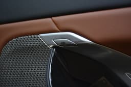 Bmw I7 Door Controls