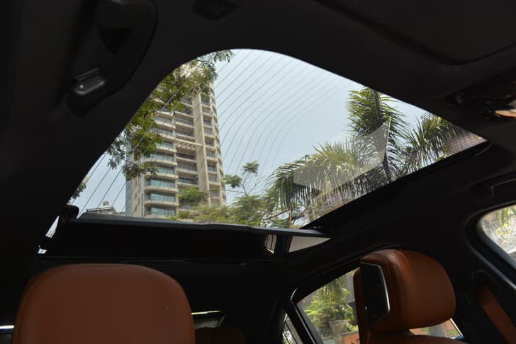 Bmw I7 Car Roof