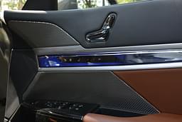 Bmw I7 Door Controls