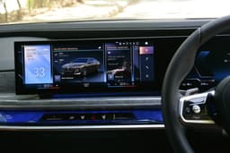 Bmw I7 Dashboard