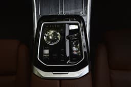 Bmw I7 Console Storage