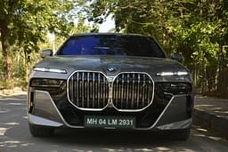 Bmw I7 Front View