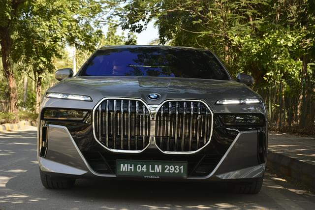 Front View Image - 7983