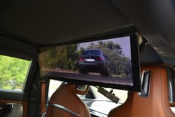 Bmw I7 Second Row Seats