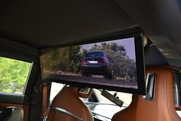 Bmw I7 Second Row Seats