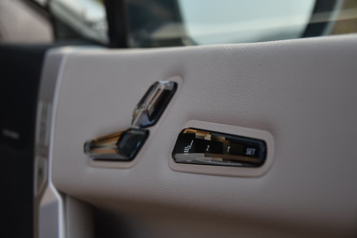 Bmw Ix Door Controls