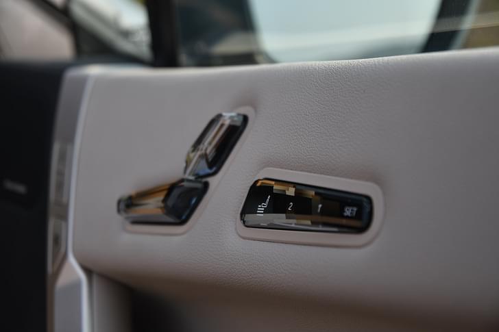 Bmw Ix Door Controls