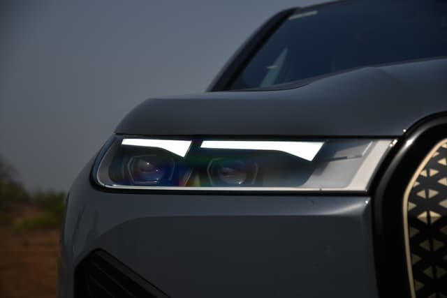 Headlight Image - 5621