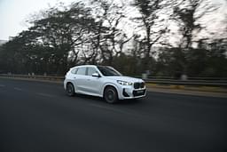 Bmw Ix1 Lwb Front Right Three Quarter