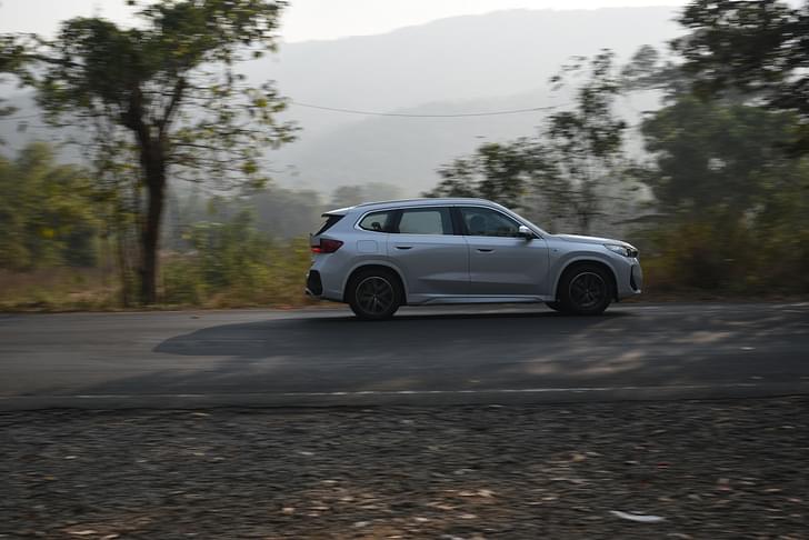 Bmw Ix1 Lwb Color Silver