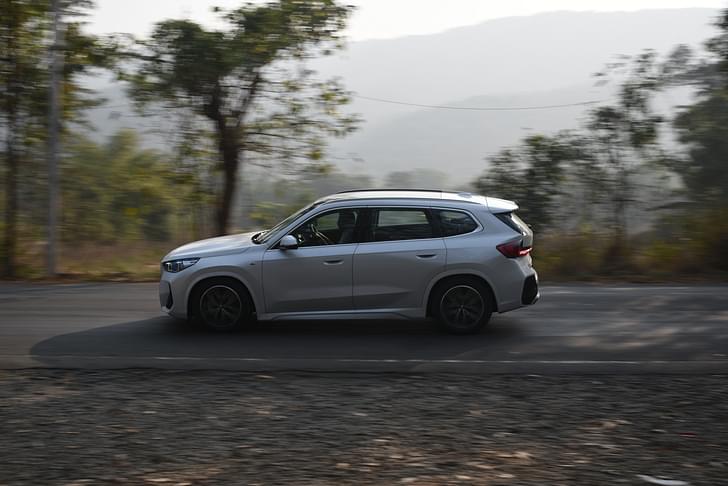 Bmw Ix1 Lwb Color Silver