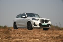 Bmw Ix1 Lwb Front Right Three Quarter