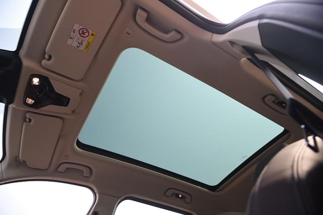Sunroof Image - 2870