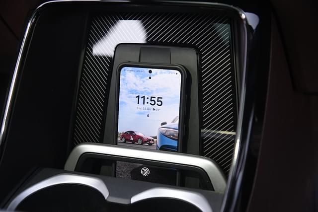 Infotainment System Image - 2872