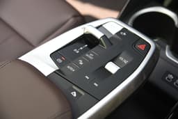 Bmw Ix1 Lwb Console Storage