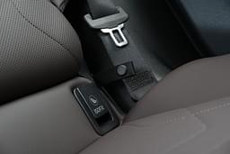 Bmw Ix1 Lwb Child Safety Lock