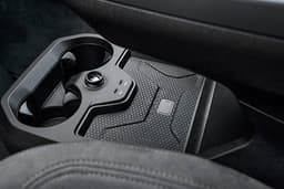 BMW iX facelift Console Storage