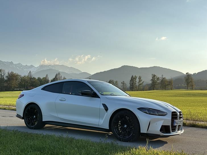 Bmw M4 Coupe Front Right Three Quarter