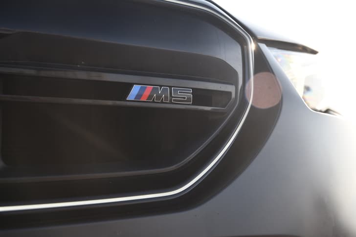 Bmw M5 Front Logo