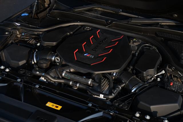Open Bonnet Engine Shot Image - 17153
