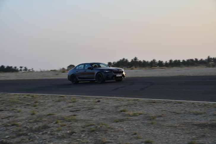 Bmw M5 Front Left Three Quarter