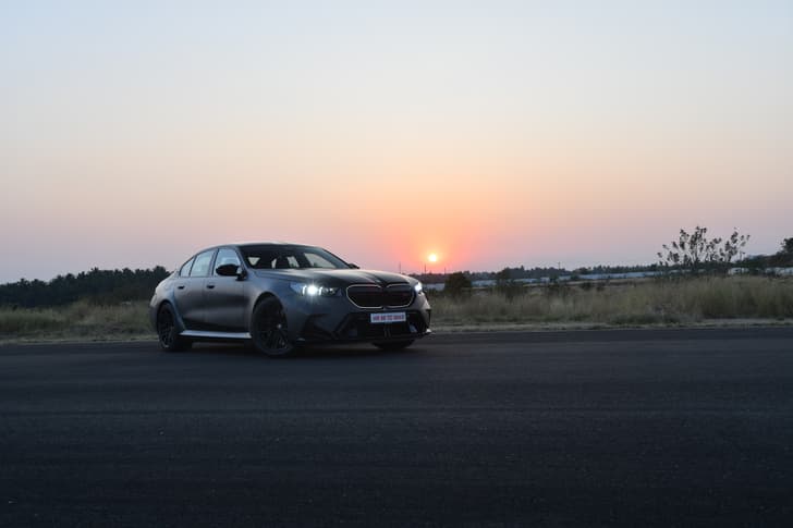 Bmw M5 Front Left Three Quarter