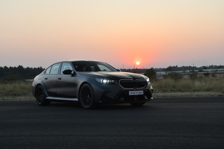 Bmw M5 Front Left Three Quarter