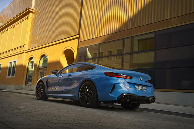 Rear View Image - 16777